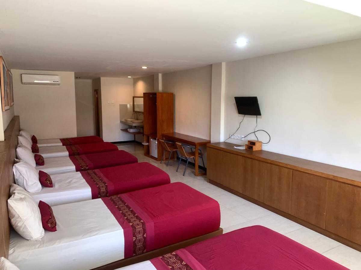 Kuta Suci Guesthouse Luaran gambar